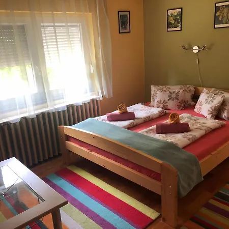Leander Apartment