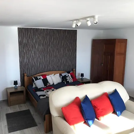 Leander Apartment