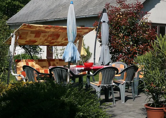 Leander Balatonakali